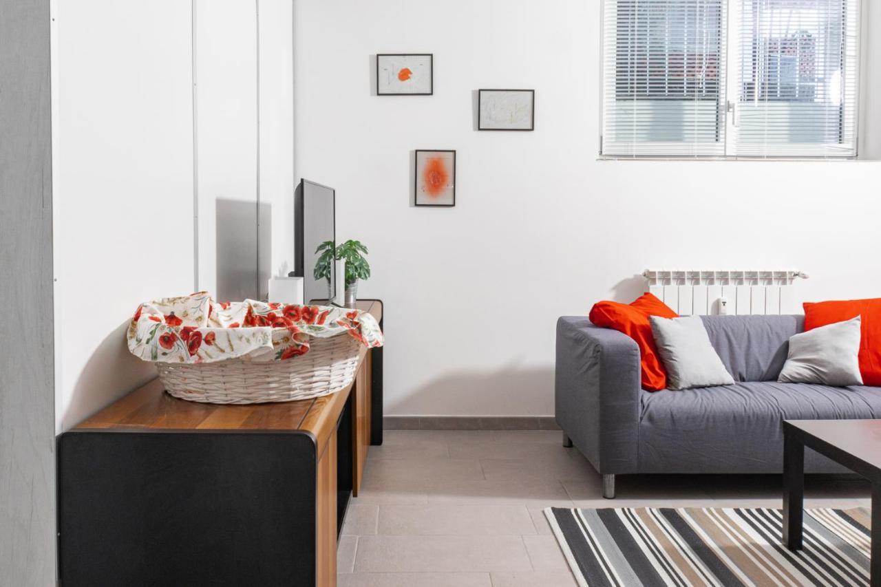 Staurenghi Red Apartment Varese Exterior photo